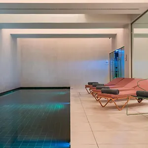 4* Отель Luster